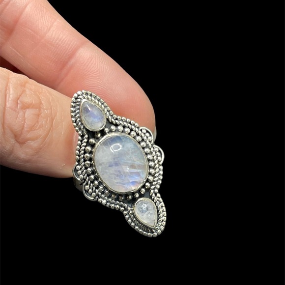 Rainbow moonstone ring - Picture 1 of 5
